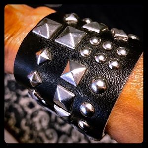 New Black Leather Cuff Bracelet w Silver Studs